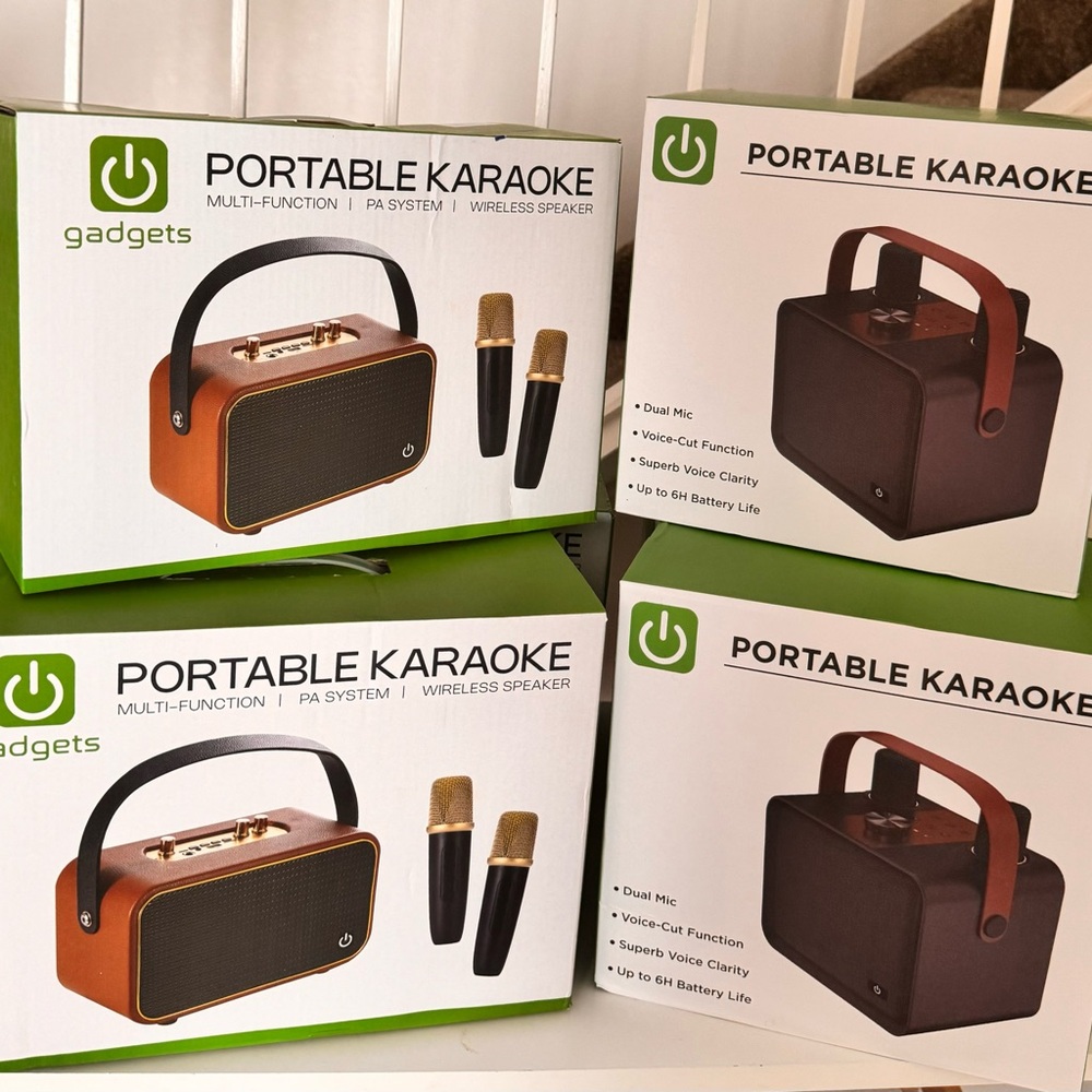 Portable Karaoke - very good music and mic quality BRAND NEW